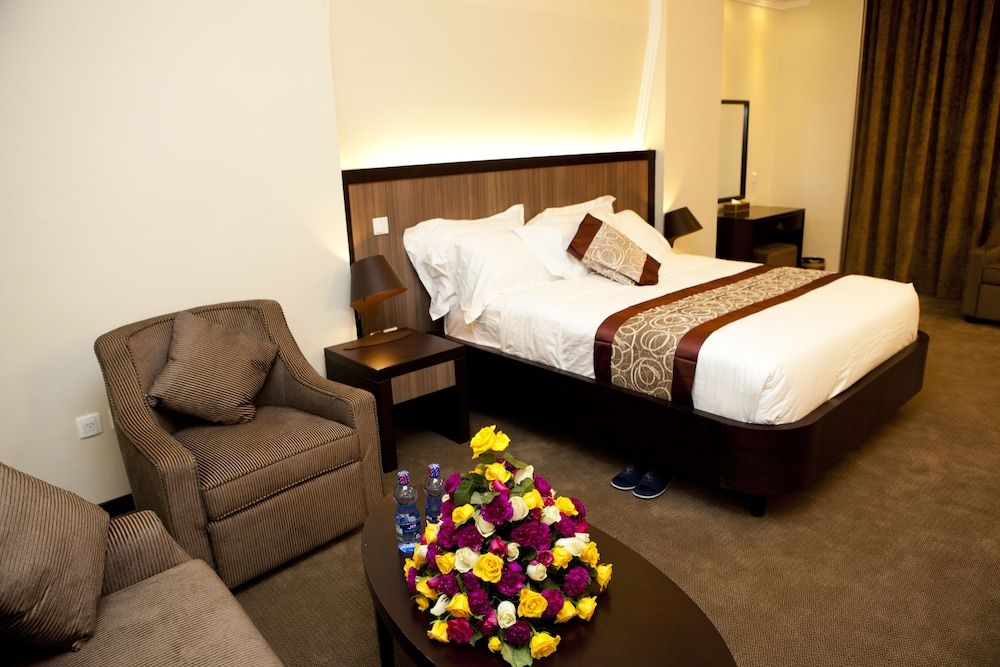 undefined Elilly International Hotel 6