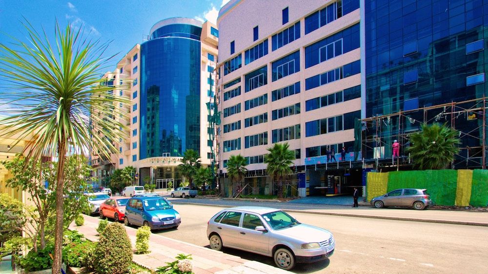 undefined Elilly International Hotel 3