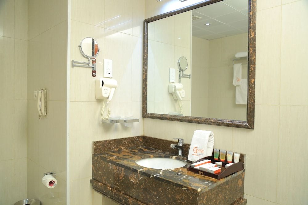 Capital Hotel & Spa Standard Twin Room 6