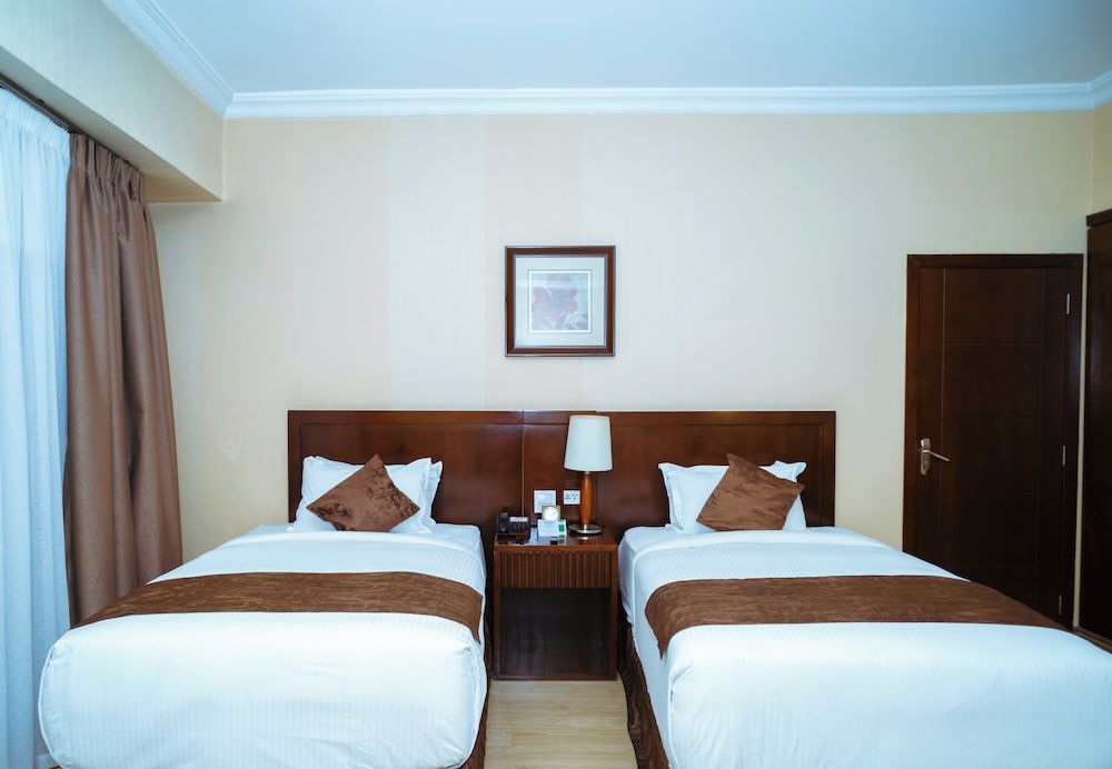 Capital Hotel & Spa Standard Twin Room 4