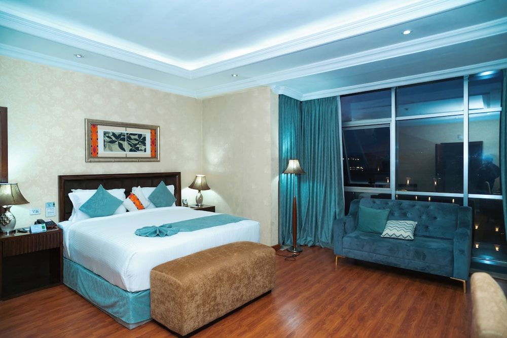 Capital Hotel & Spa Standard Twin Room 2