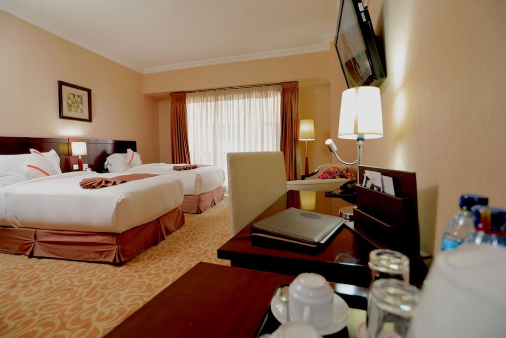 Capital Hotel & Spa Standard Twin Room 2