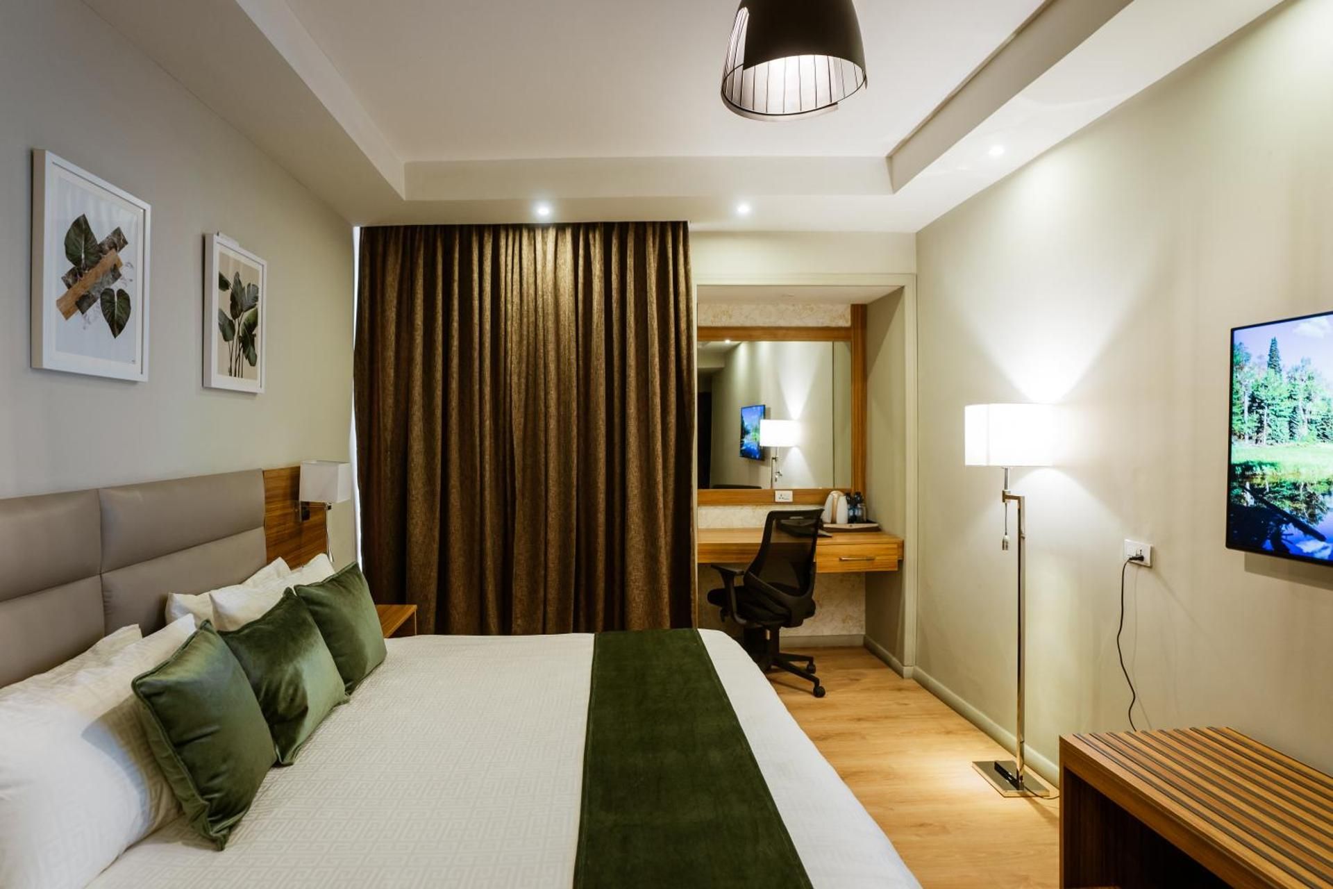 undefined Monarch Hotel 9
