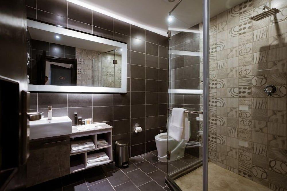 undefined Monarch Hotel 4