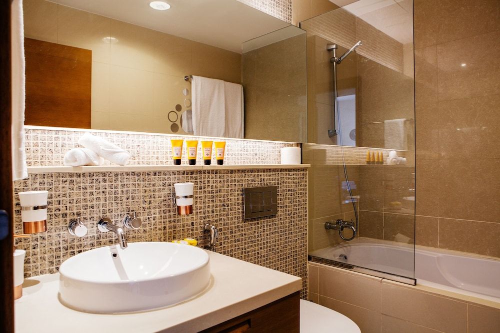 undefined Fantastay - Portokal Downtown Dubai 10