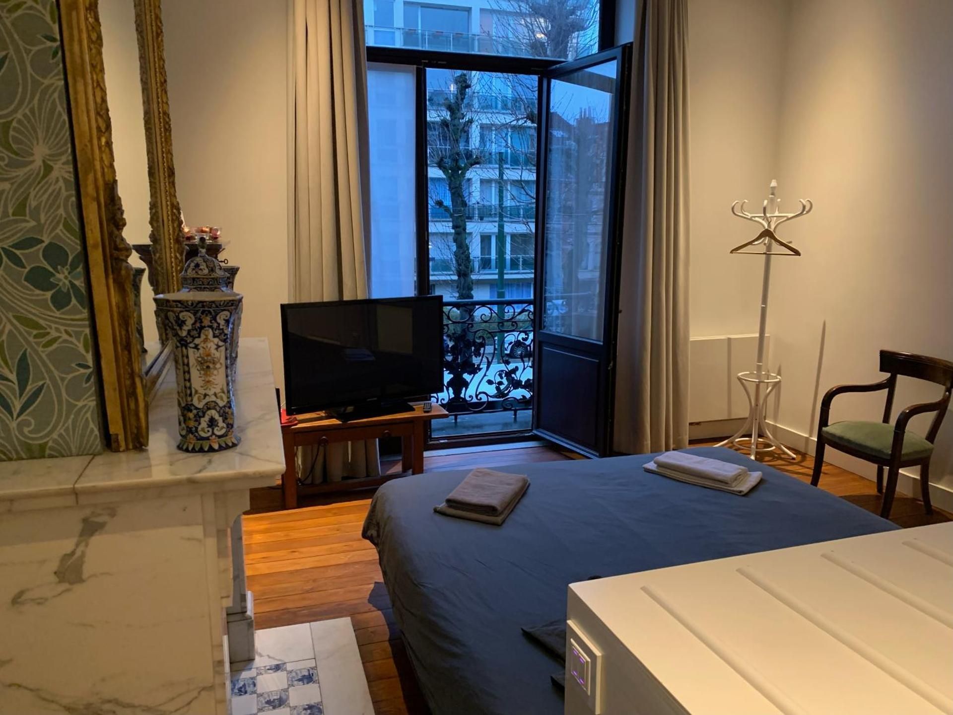 Albert Molière Double Room with Balcony 3