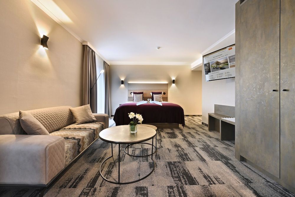 Van Der Valk Hotel Charleroi Airport Superior Family 8