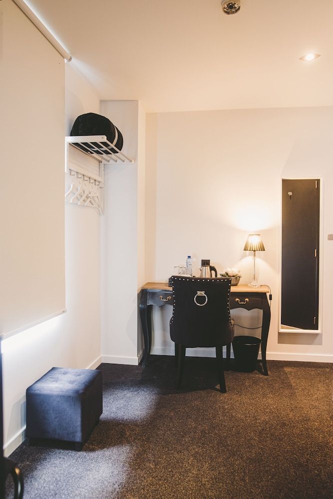 Hôtel Hors Château Standard Double Room 13