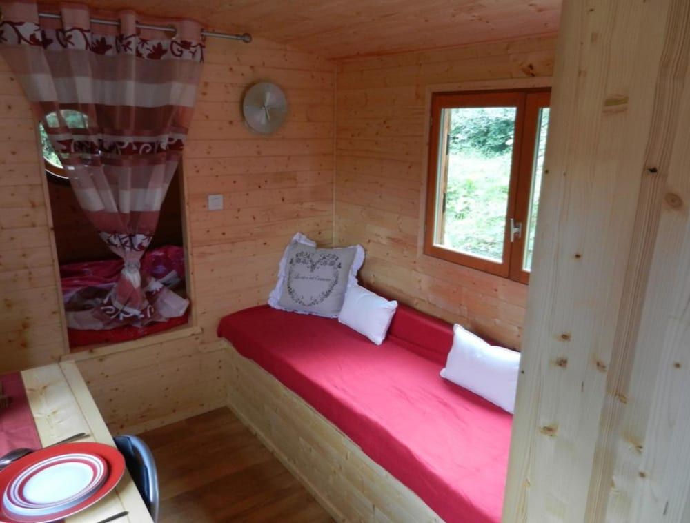 Le 'Ti 'Bou de Refuge Mobile Home, Ensuite, Garden View (Les Coccinelles) 9