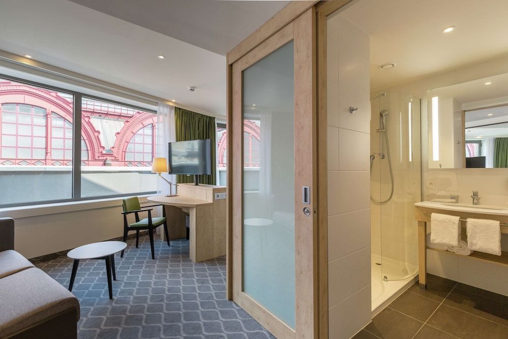undefined Hampton by Hilton Antwerp Central Station