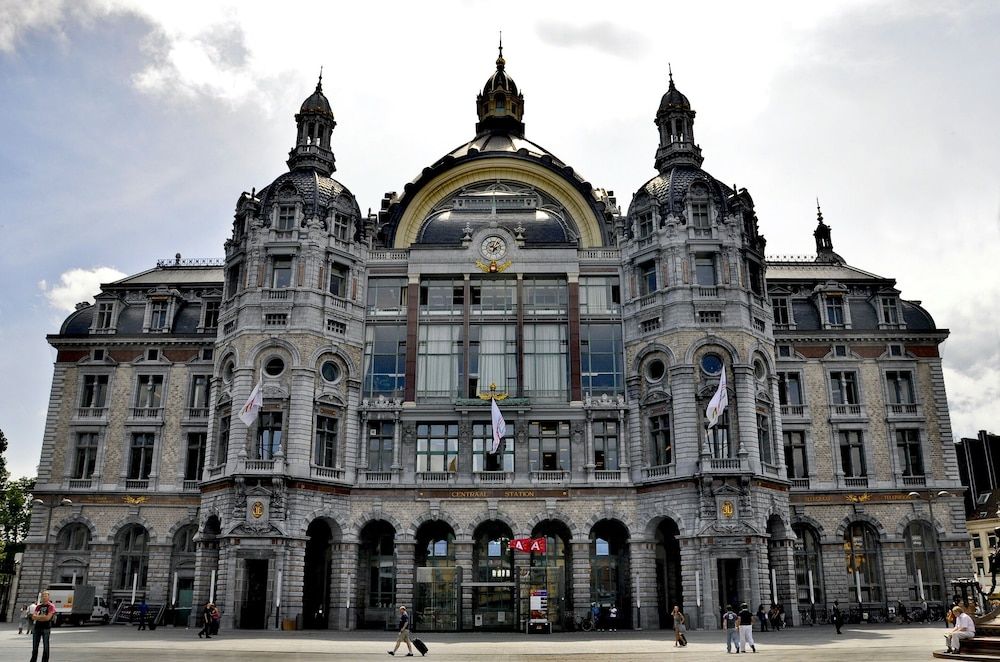 undefined Hampton by Hilton Antwerp Central Station 6