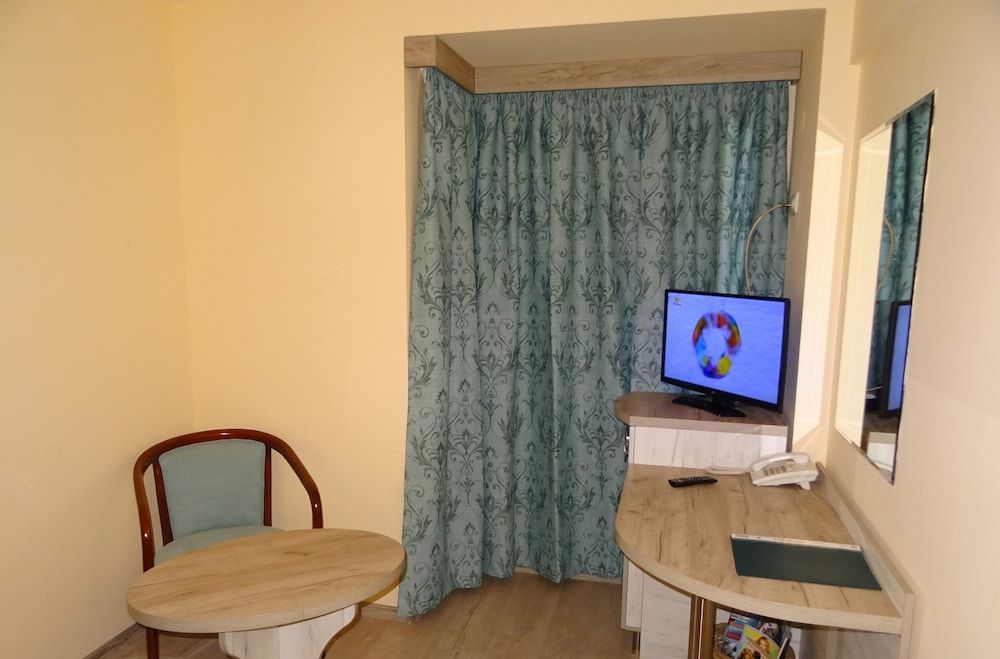 Victoria Hotel City Double or Twin Room 36