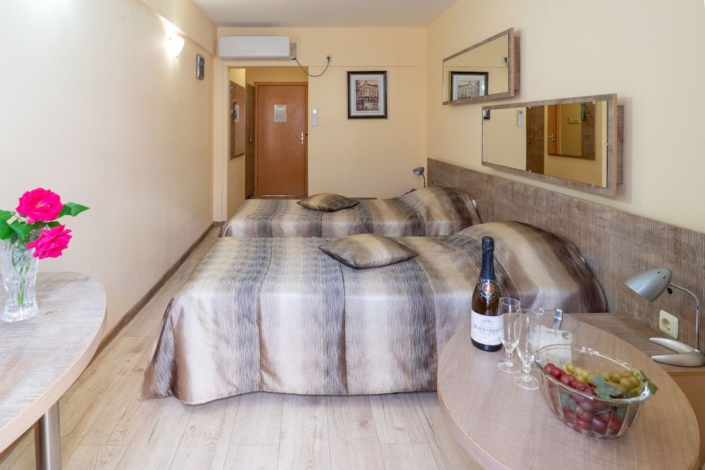 Victoria Hotel City Double or Twin Room 22