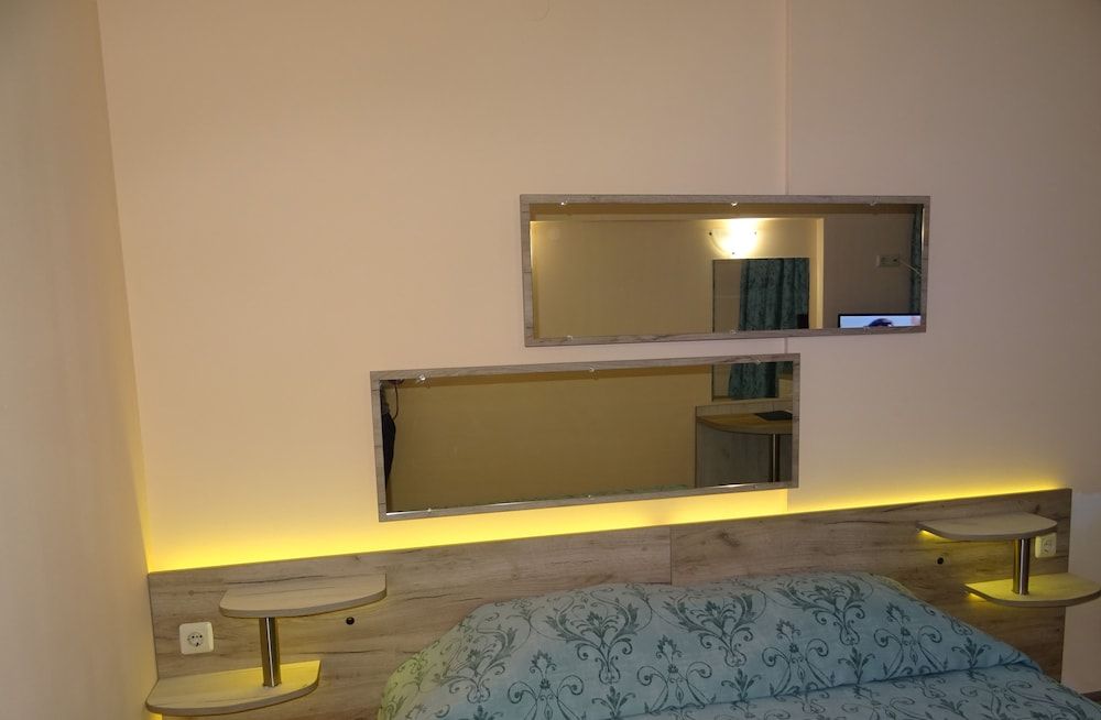 Victoria Hotel City Double or Twin Room 31