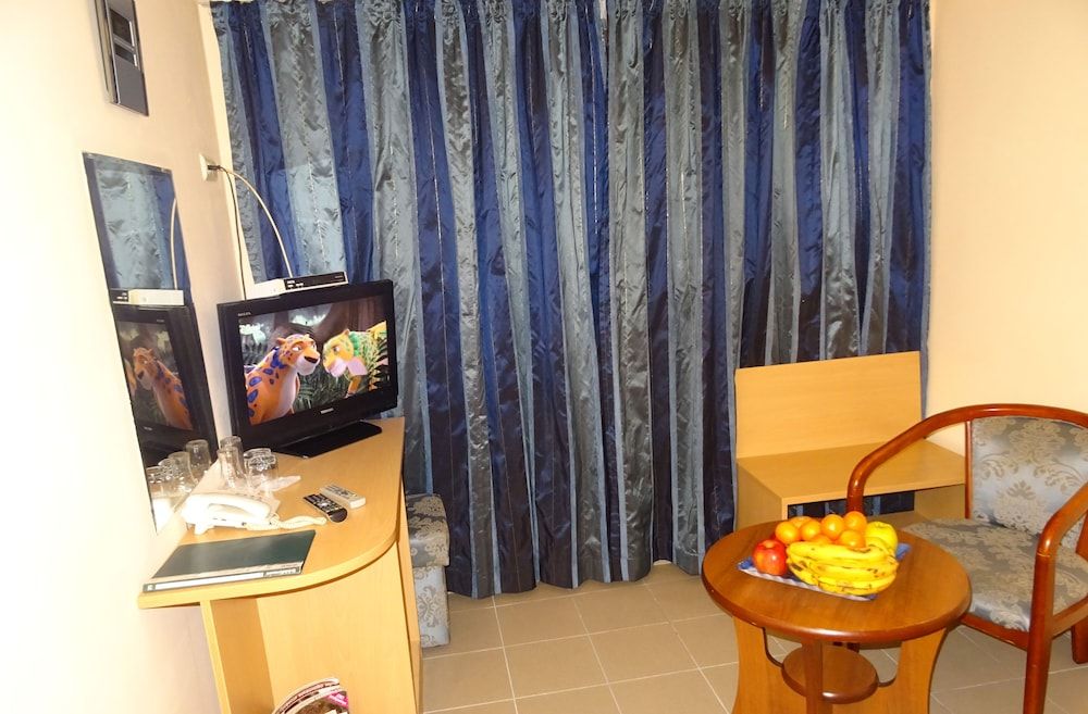 Victoria Hotel Ground floor Room (With Window) 13