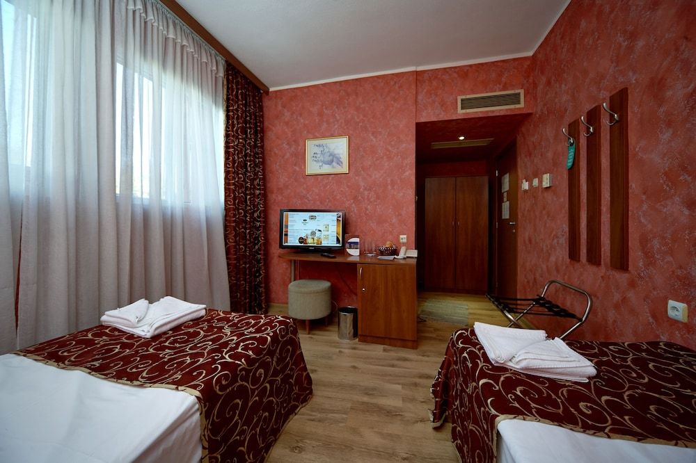 Akord Business Hotel Single Room 2