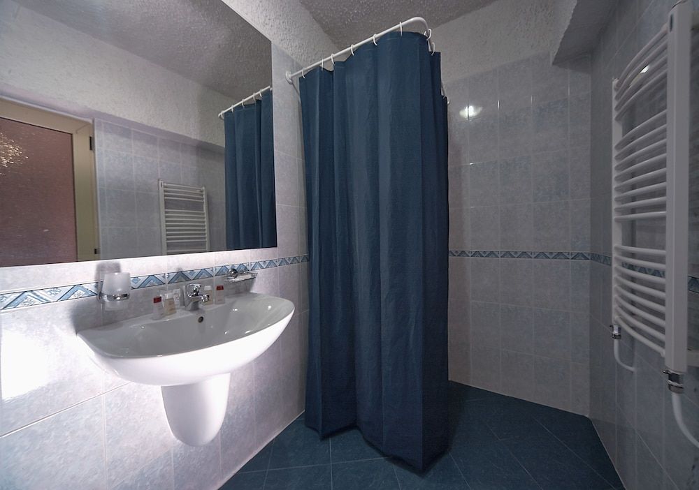 Akord Business Hotel Single Room 5