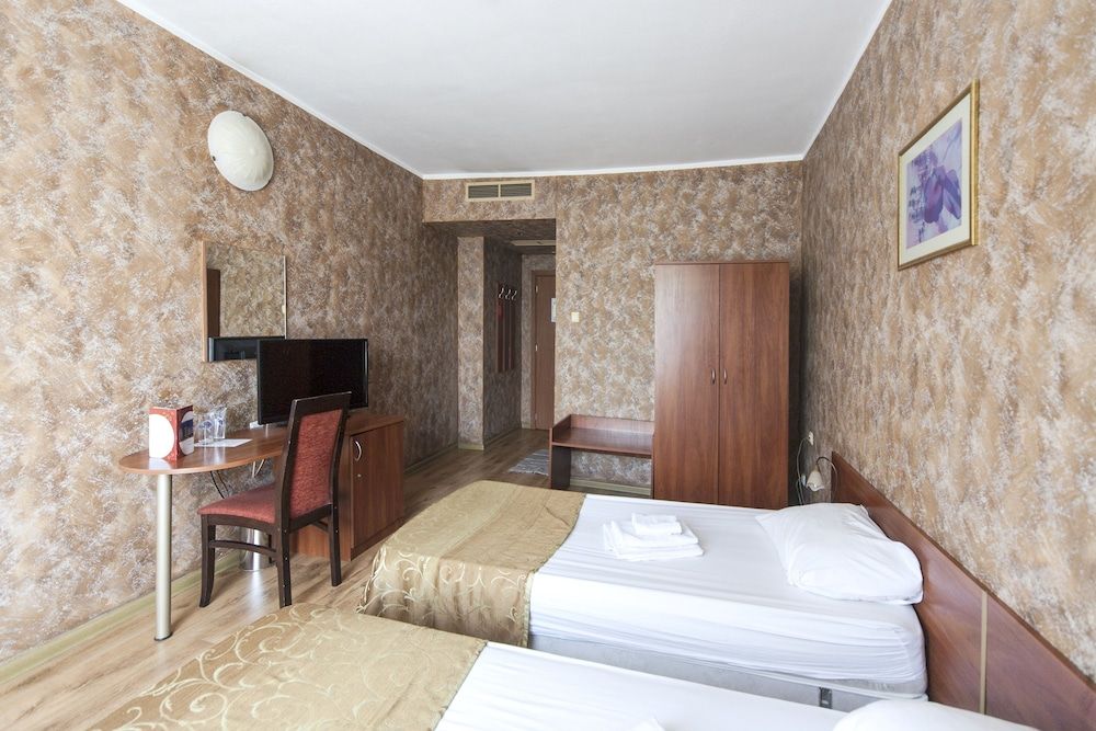 Akord Business Hotel Standard Twin Room