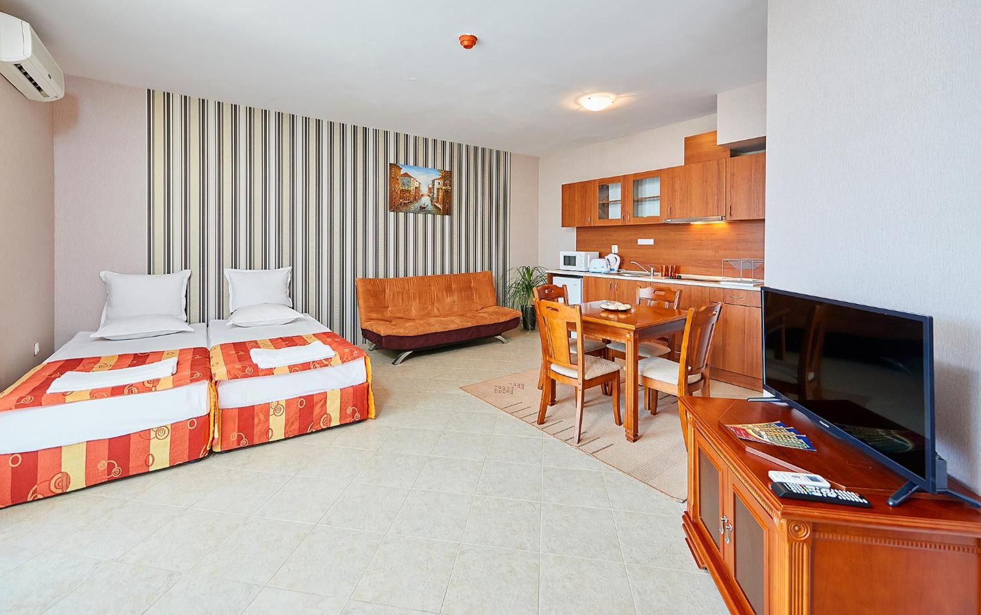 One-Bedroom Apartment (4 Adults)