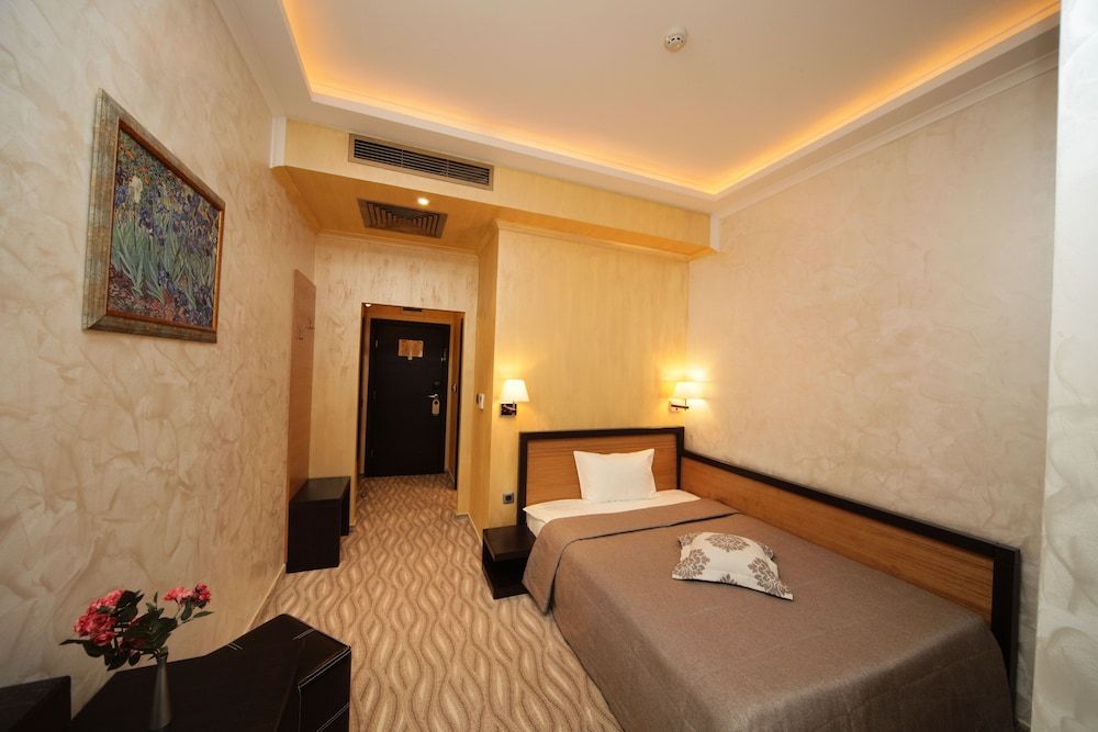 EfBet Hotel Single Room 2
