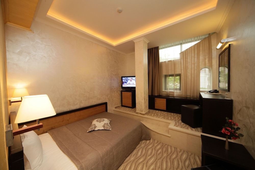 EfBet Hotel Double Room Single Use 2