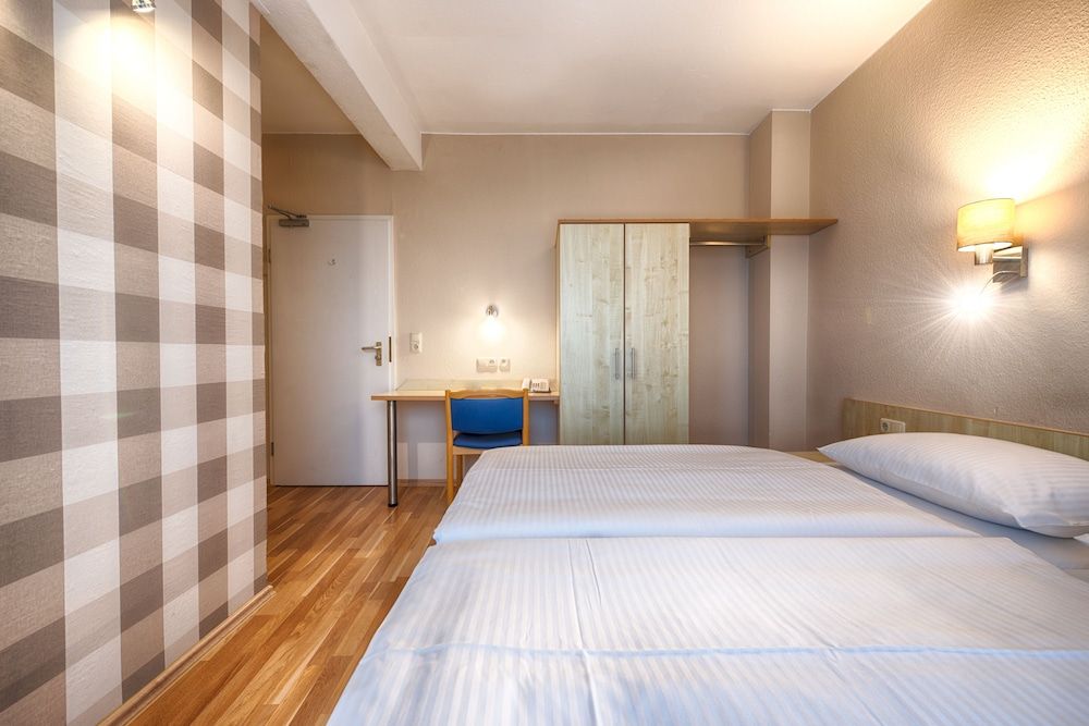 Enjoy Hotel Berlin City Messe Comfort Double or Twin Room 5