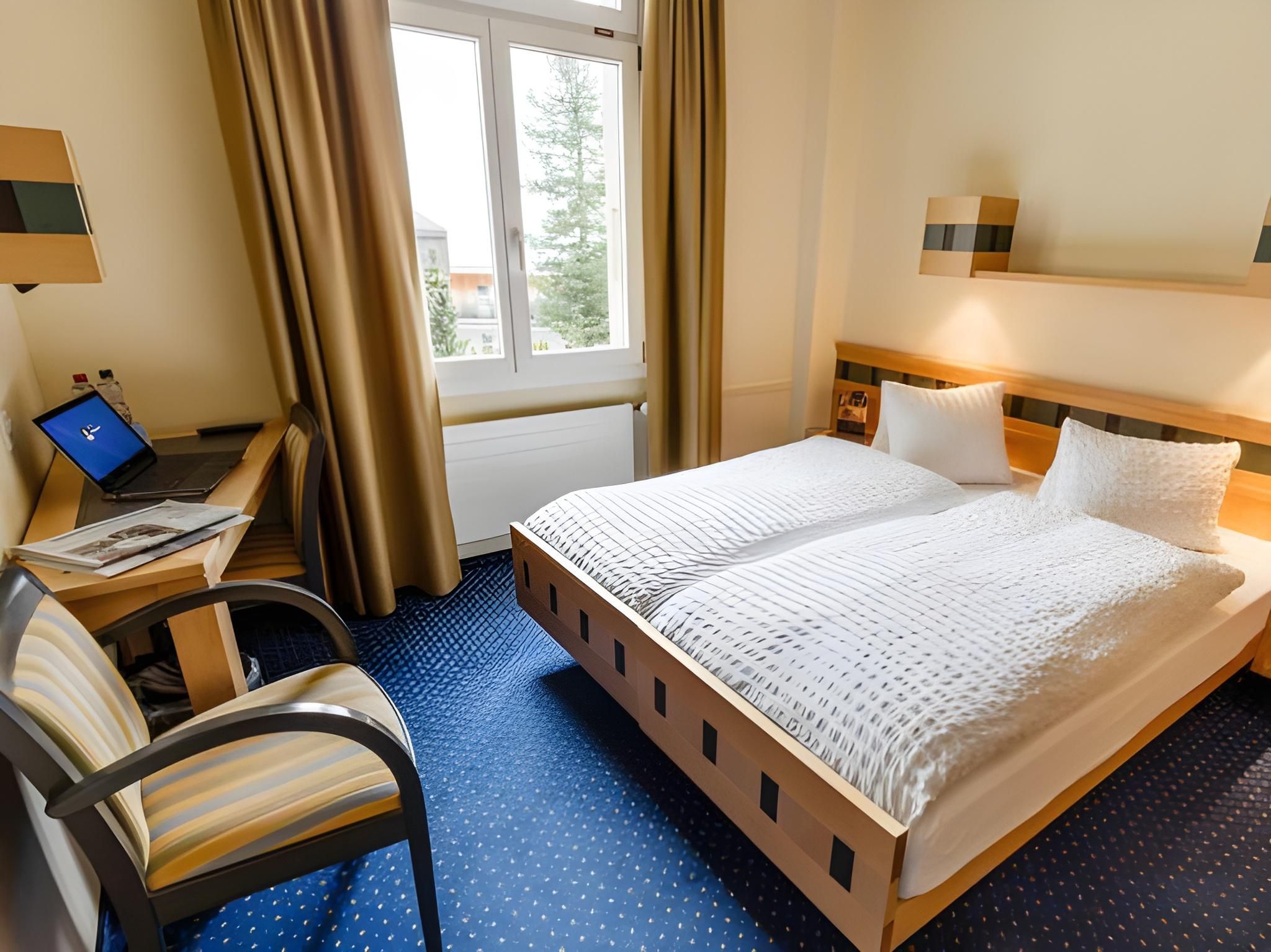 Hotel Victoria Lauberhorn Wengen, a Faern Collection Hotel Economy Double Room 4