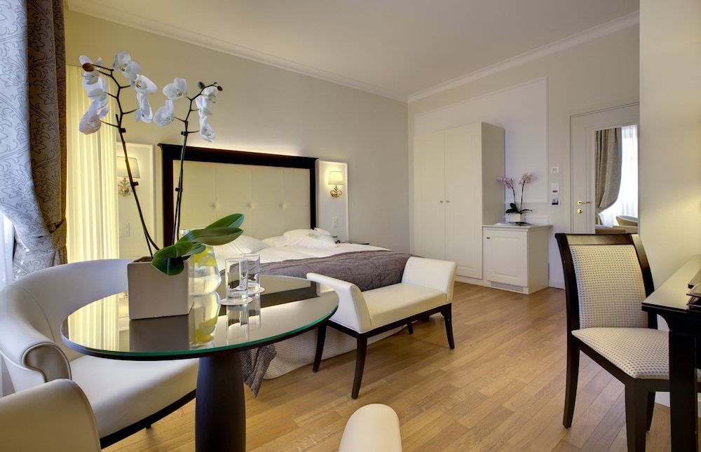 undefined Château d'Ouchy 8