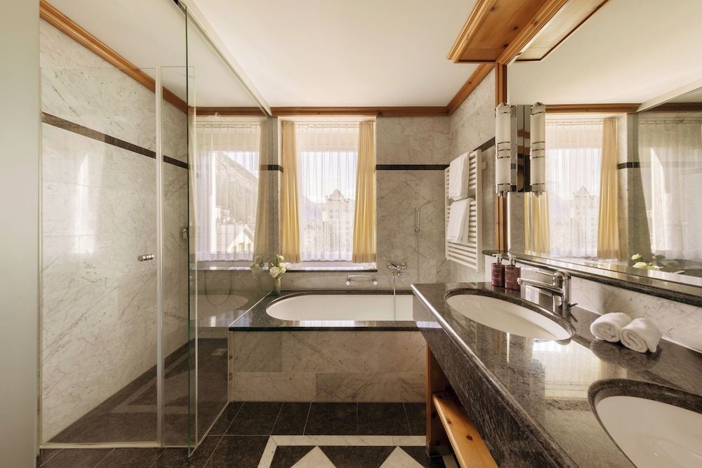 Grand Hotel Kronenhof Engiadina Suite 4