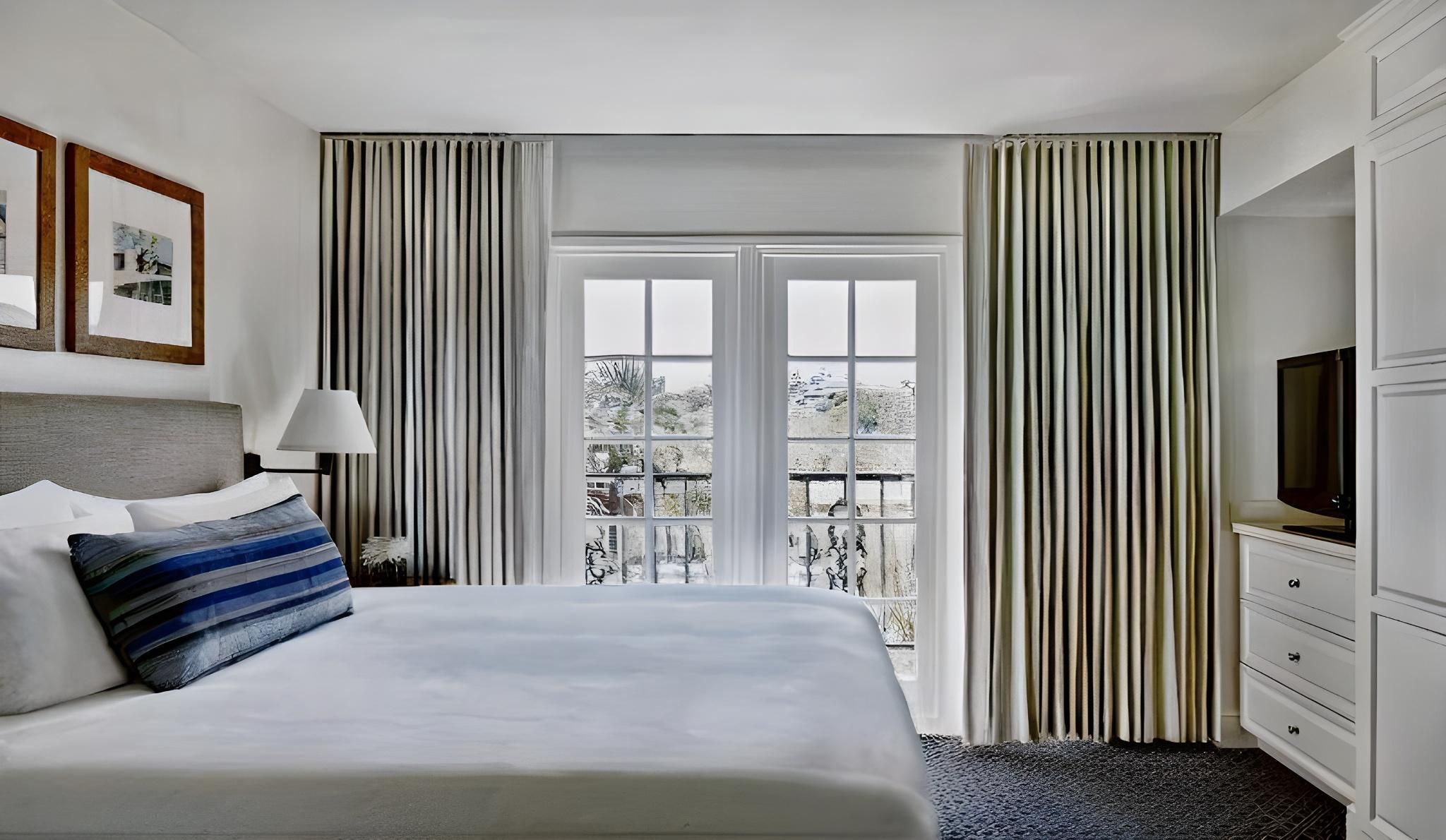 Resort Suite 1 King Bed