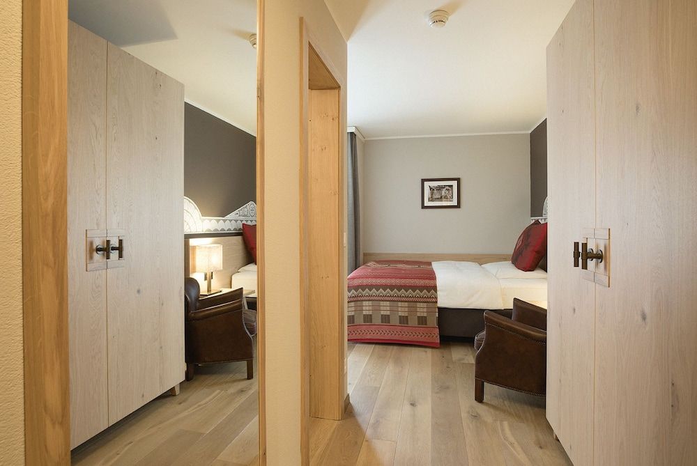 undefined Hotel Steffani 7