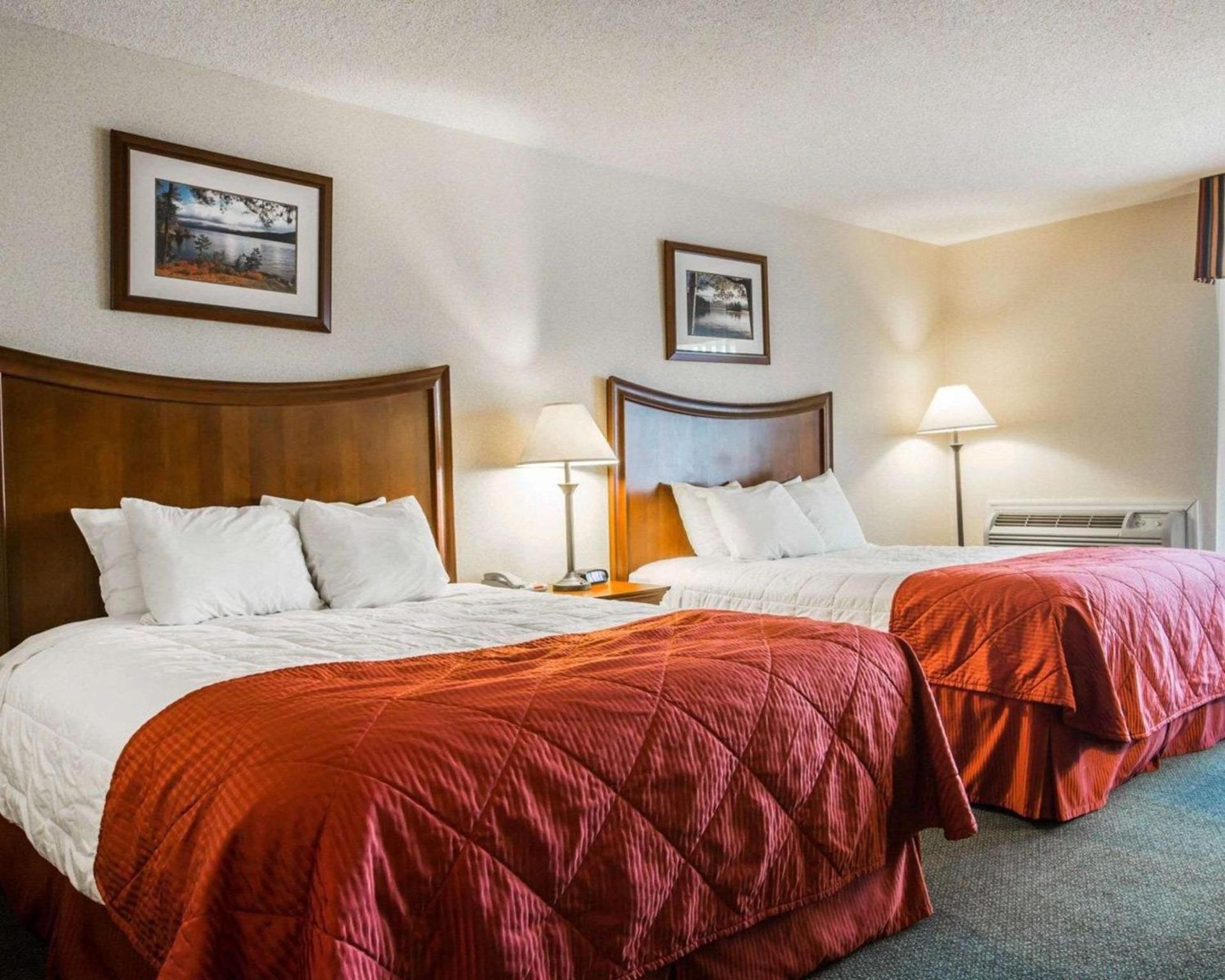 Standard Double Queen Room