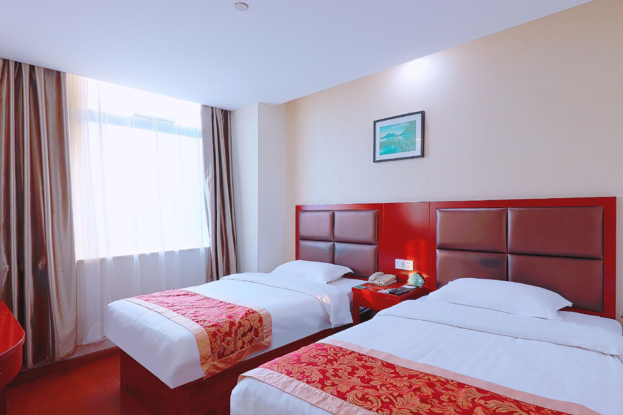 Twin Deluxe Room