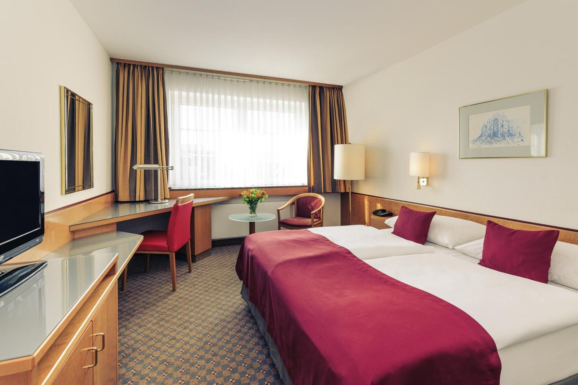 Mercure Hotel Koeln City Friesentrasse Standard Queen Bed