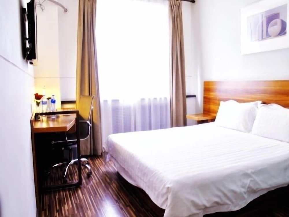 Business Room (B)
