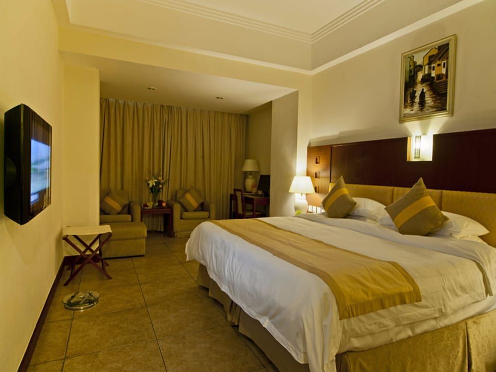 Deluxe King Room