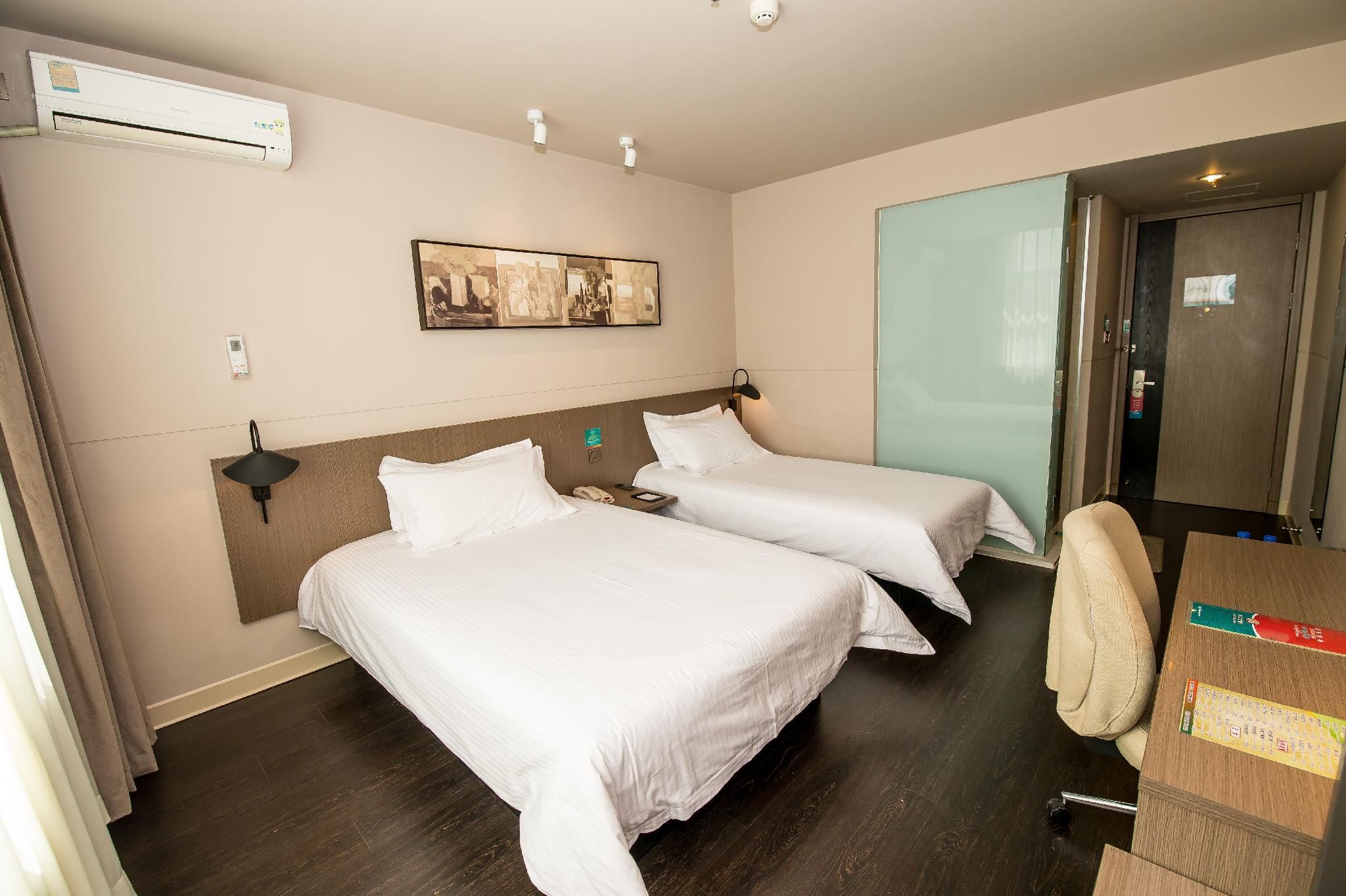 Jinjiang Inn Select Chifeng Railway Station Standard A