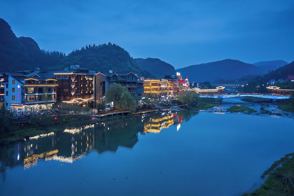 Lee's Boutique Resort Twin Room with Lake View 5