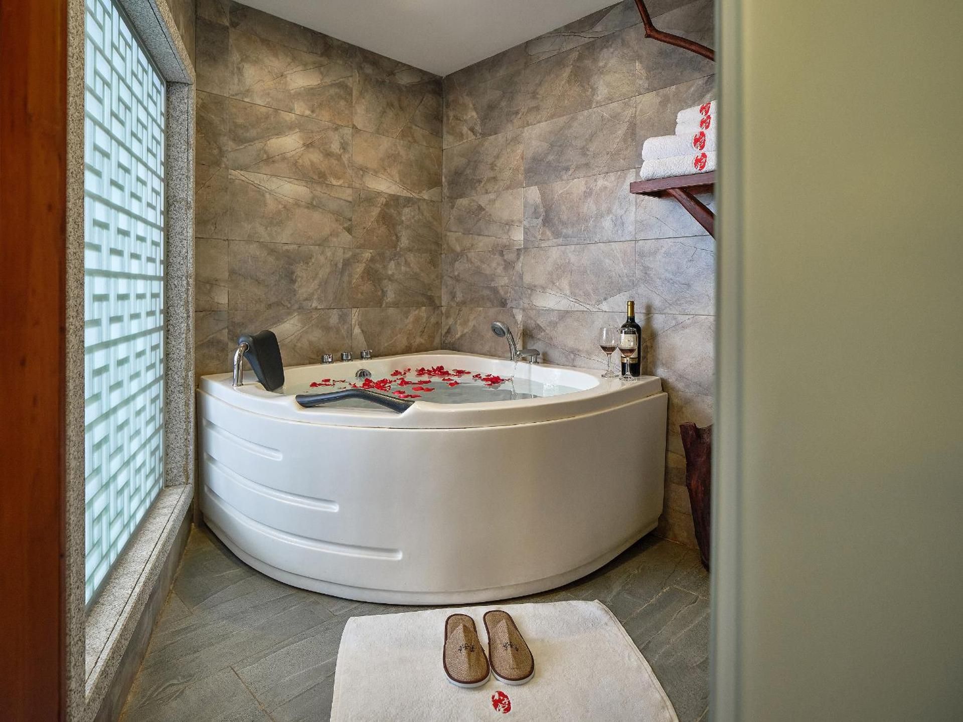 Double Room with Lake View