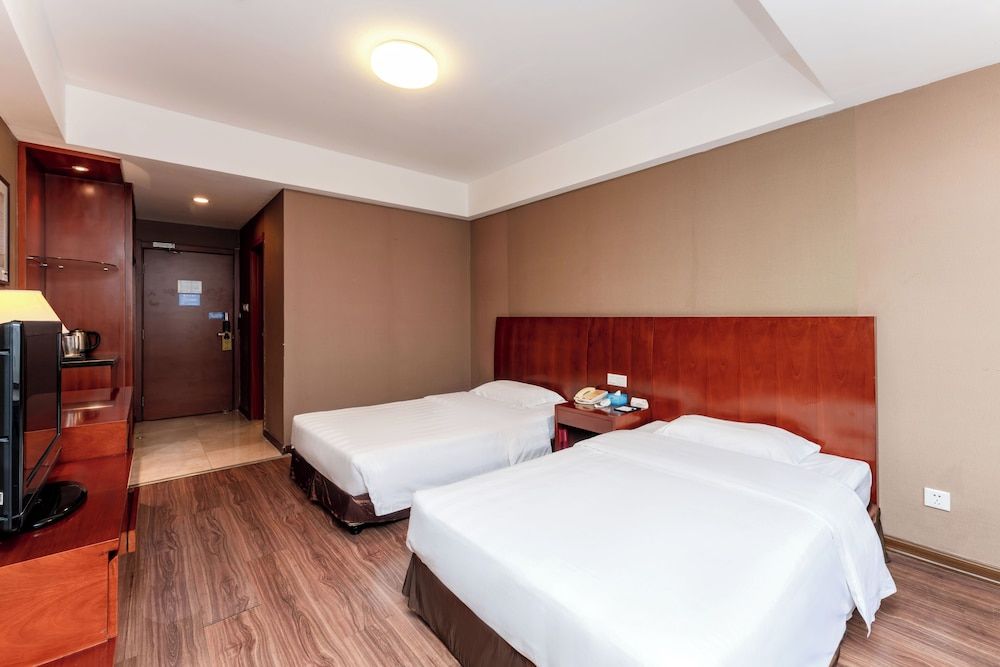 Basic Twin Room