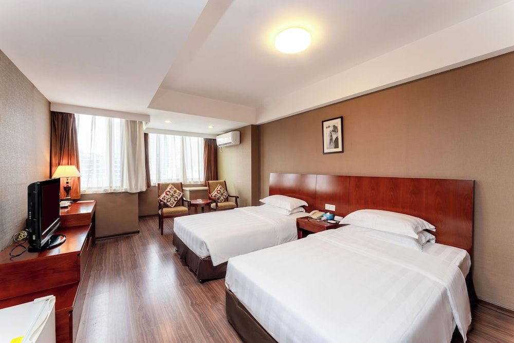 Basic Twin Room