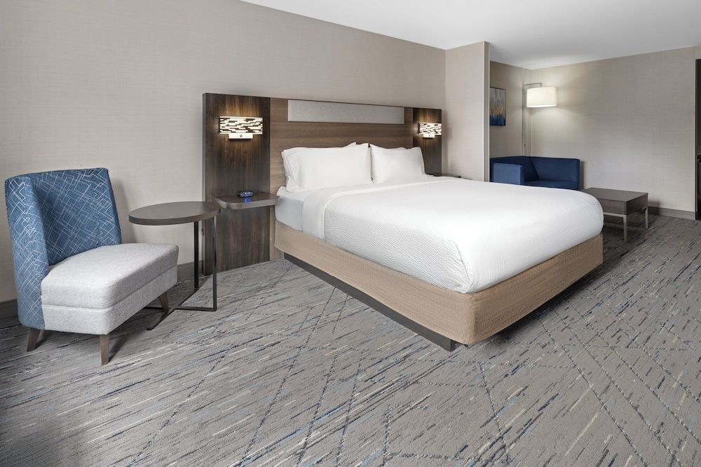 Suite, 1 King Bed