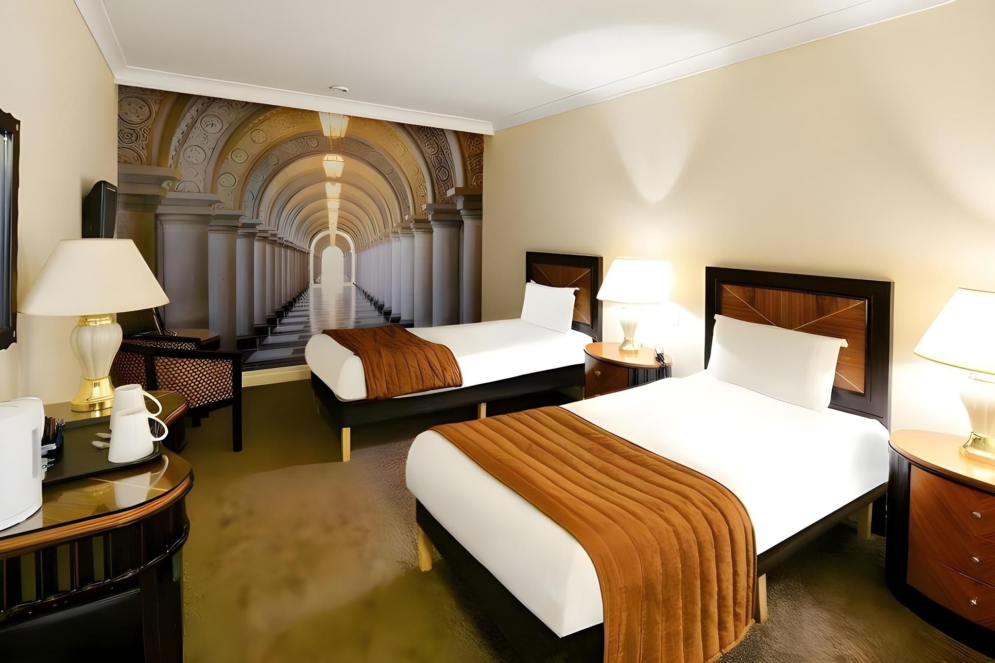 undefined Britannia Sachas Hotel 2