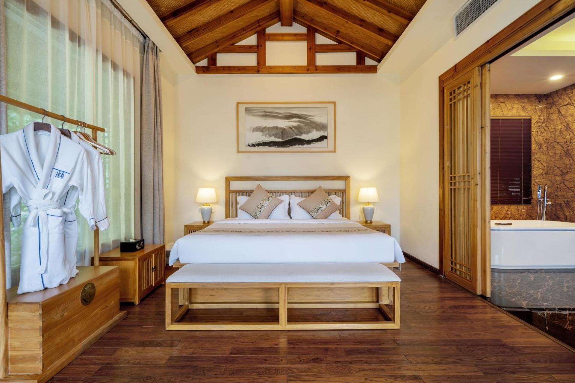 Deluxe Villa with Mountain View - B