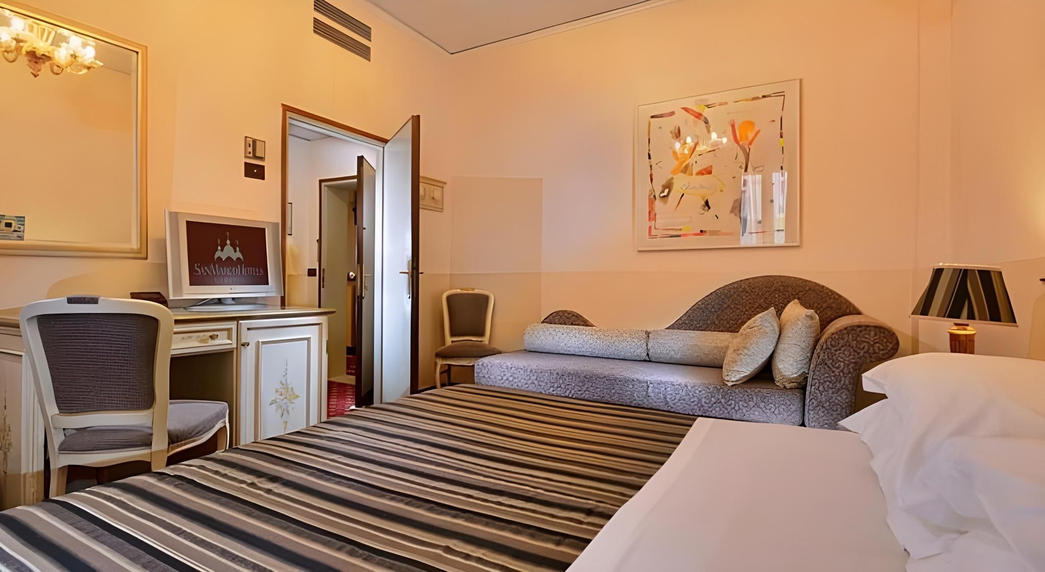 Classic Single Room