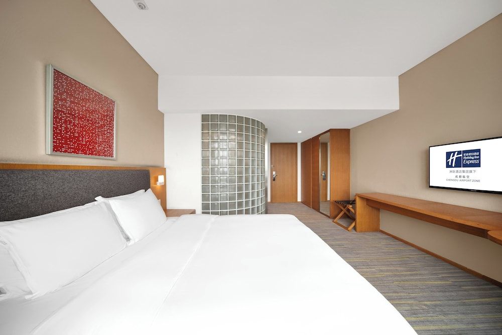 Standard Room, 1 King Bed (High Floor)