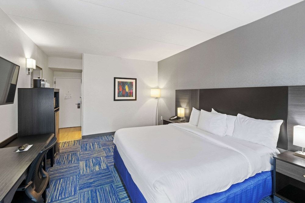 Premium Room, 1 King Bed