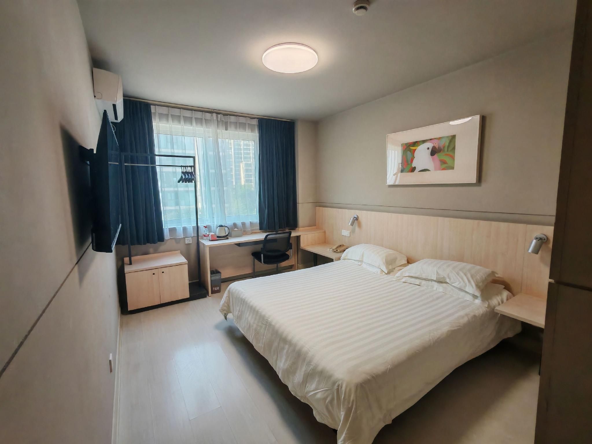 WH - Superior Bed Room
