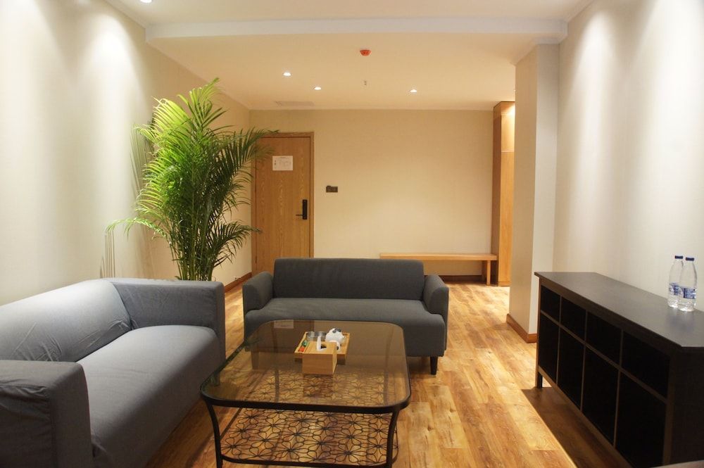 Manchen Hotel