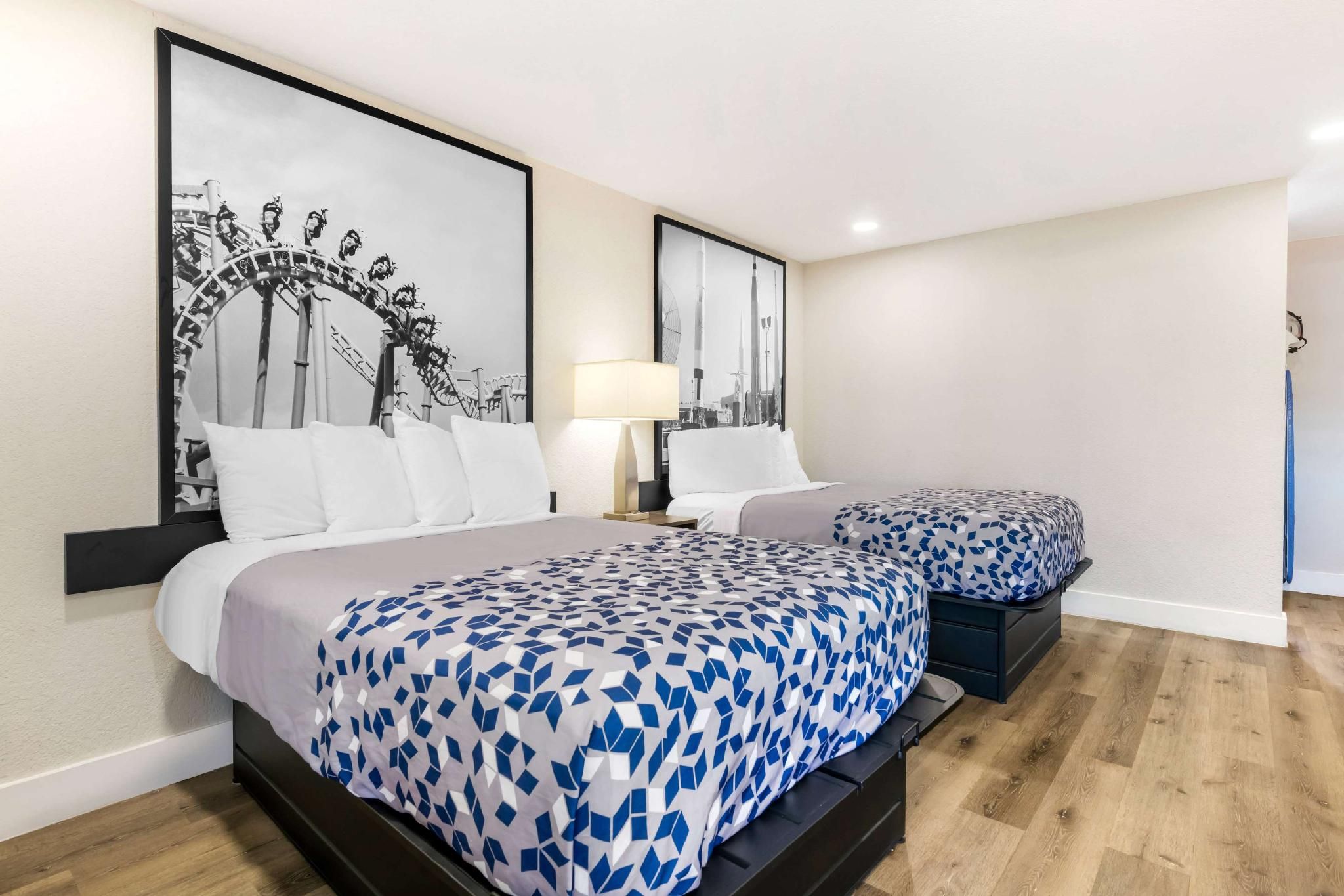 2 Double Beds, Interior Corridor, Non-Smoking